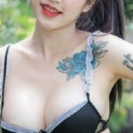 น้องออยสาวน้อยพริตตี้คนดัง